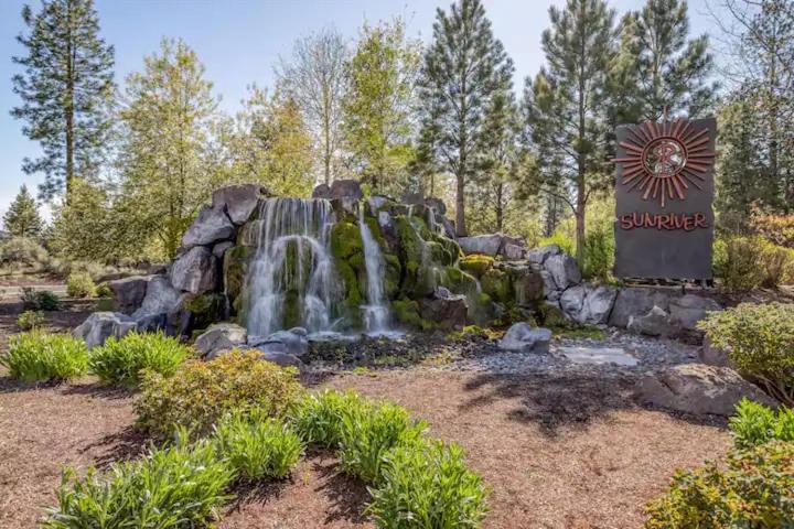 Mt. Bachelor & Sun River Get Away Bend Luaran gambar